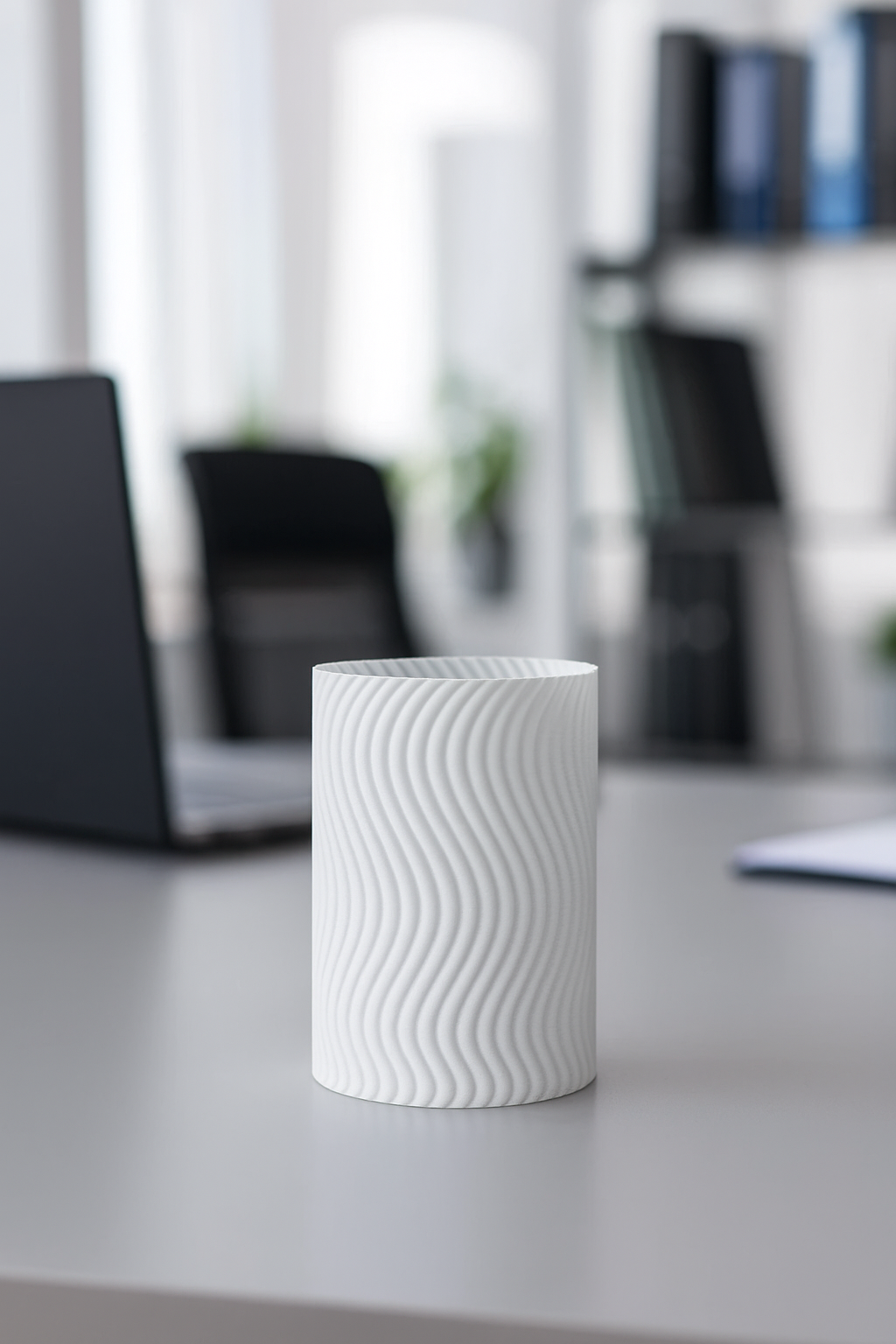 InnovLuce WaveLine Desk Organizer – Modern Pen Holder with Textured Design